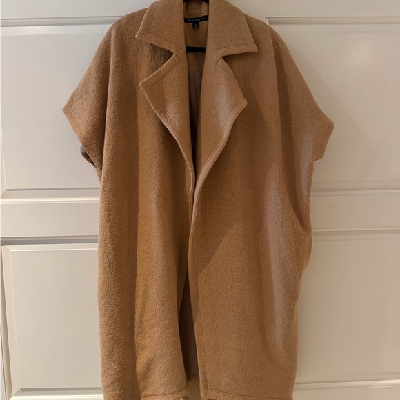 Periphery Rumours Coat (Cape coat) - Picture 3 of 5